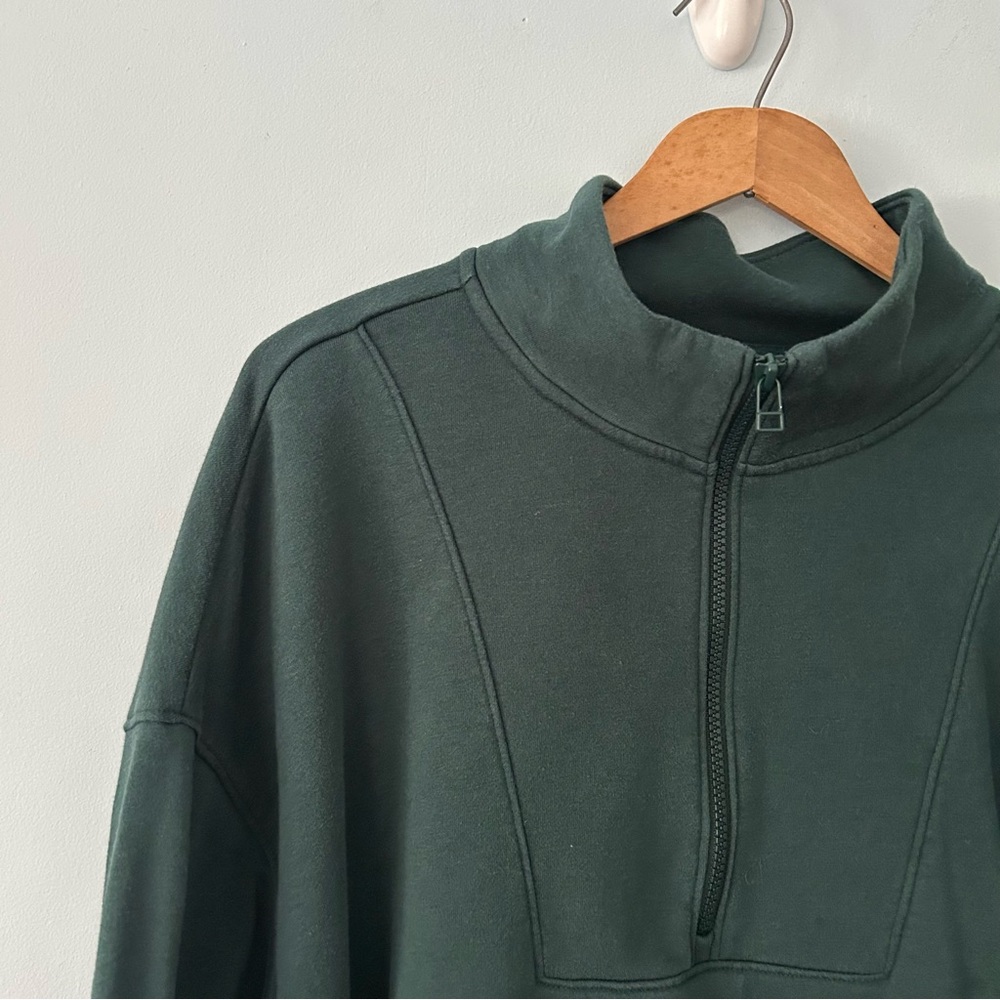 Old Navy women’s 1/4 zip sweatshirt